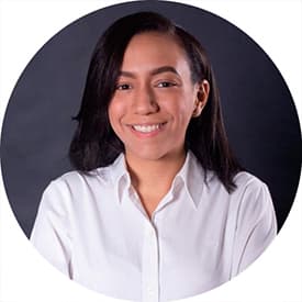 Opinión en Linkedin de Arianna Núñez