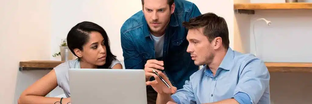 Diplomas y Certificaciones